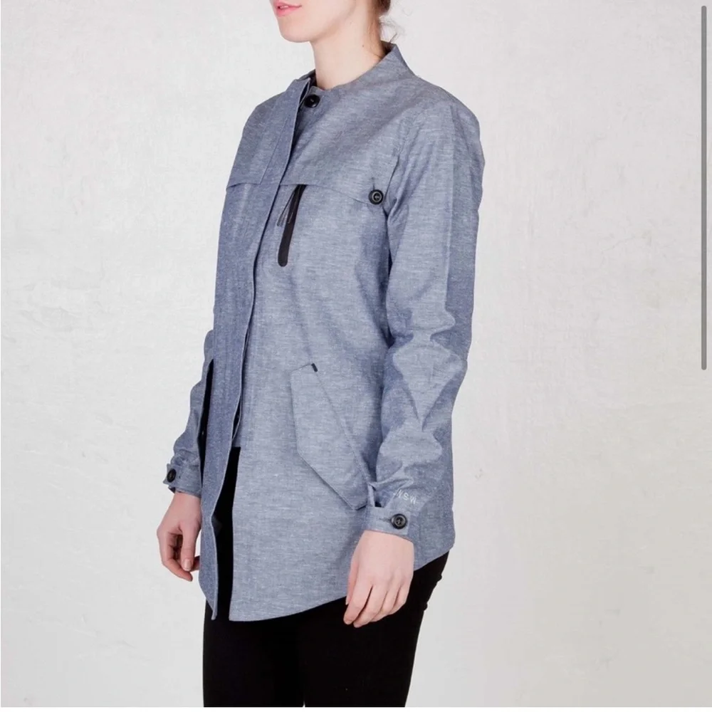 NIKE Womens NSW Chambray 3L Jacket Gray Full Zip Front Pockets Windbreaker M
